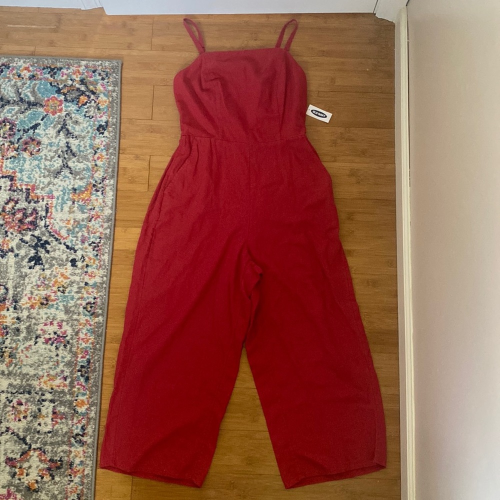 Old Navy Jumpsuit // 💐